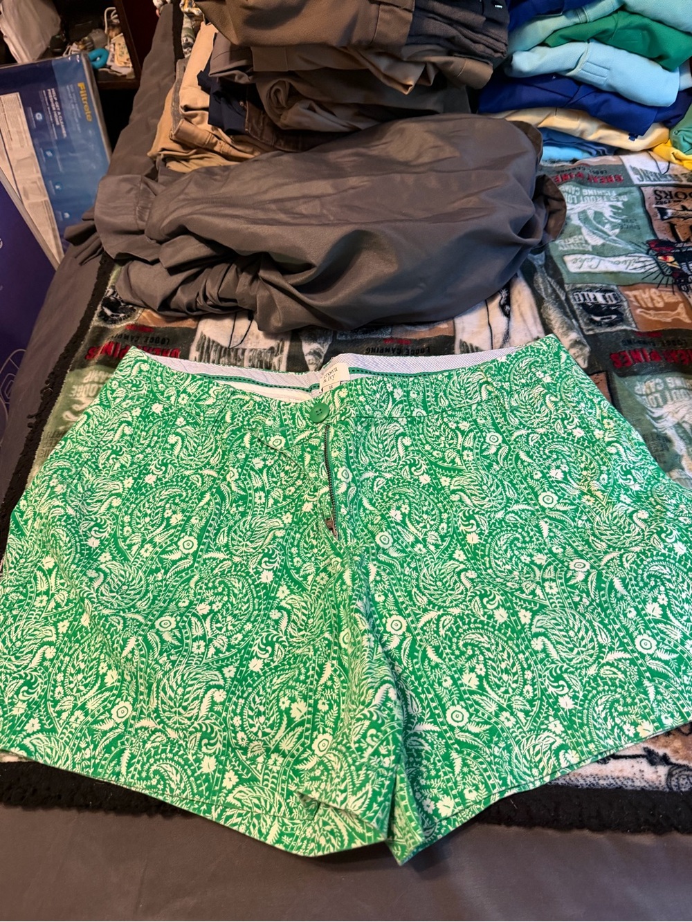 crown & ivy Green Paisley Hybrid Swim Shorts